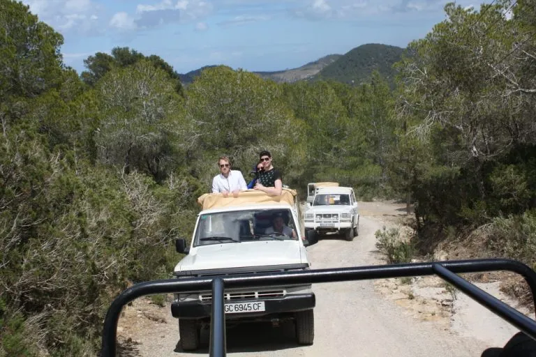 Safari in jeep
